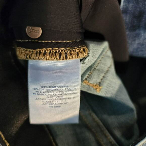 Lands End Womans Jeans Richland Wash Hidden Control Panel Size 10P DH107 - Picture 10 of 10